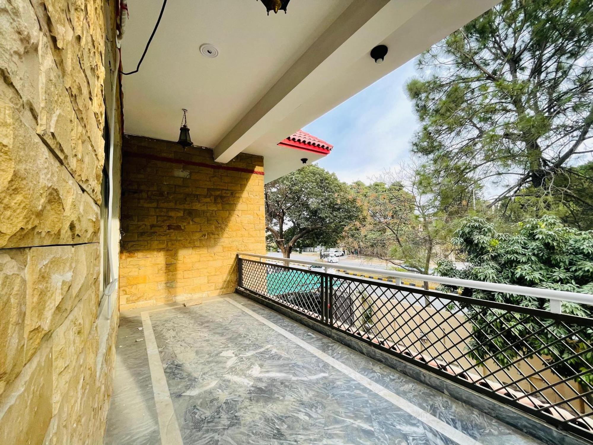 Hilton Guest House Islamabad Buitenkant foto